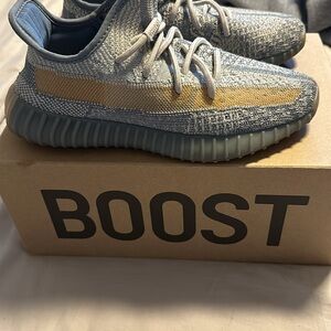 Adidas Yeezy Boost 350 V2
Israfil